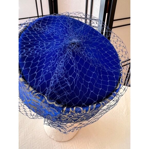 Cloche 1960s Hat Blue Gold Threads 3.5 Depth 21 to 22 " Circumference - Picture 3 of 10